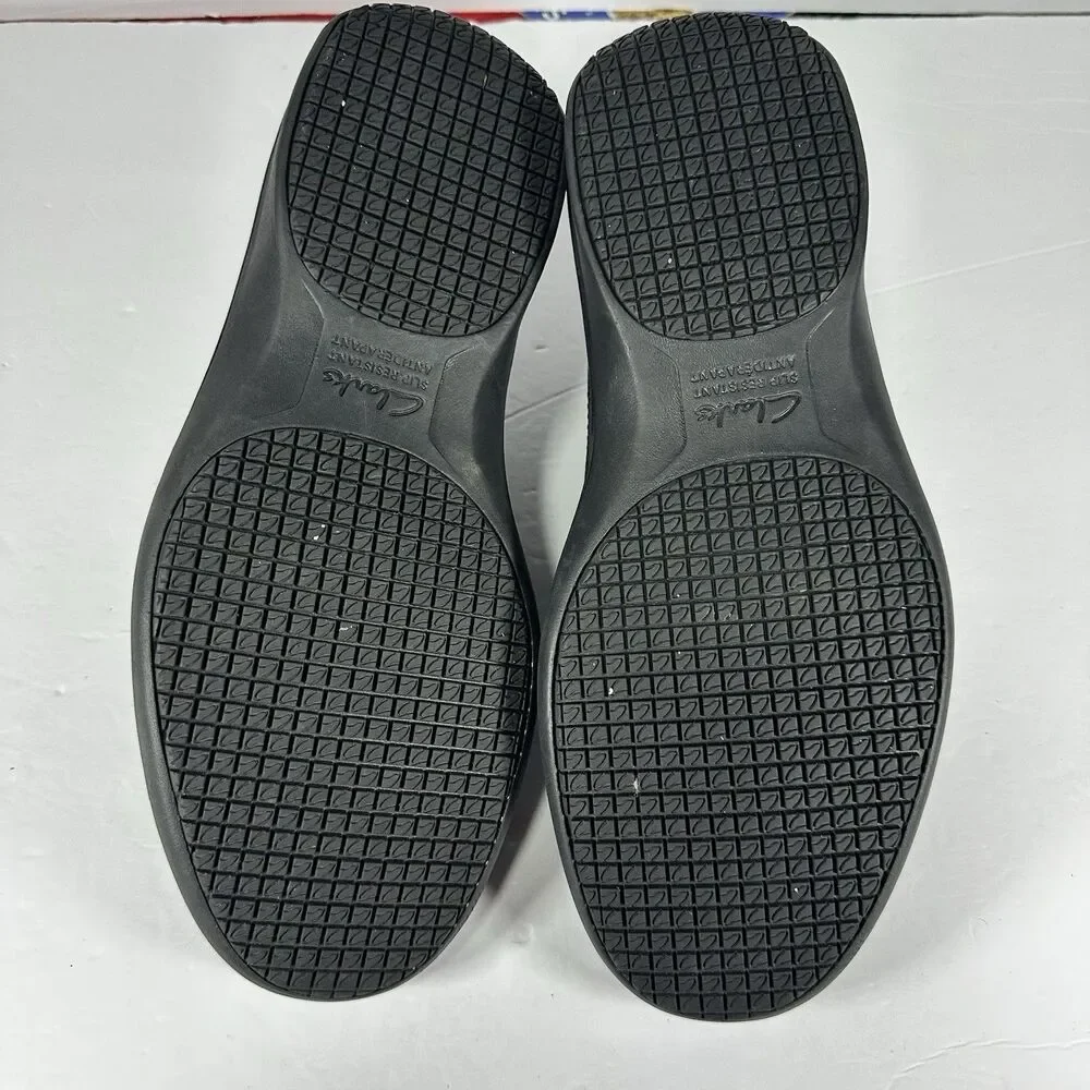 Clarks Men's Slip-Resistant Leather Slip-On Loafers - Size 9.5 M